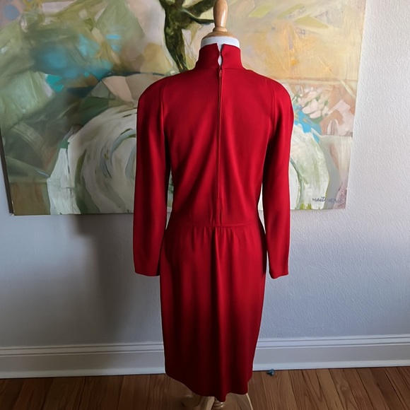 Vintage St. John knit dress red long sleeves size 6 - Picture 12 of 16